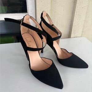 Lulu's Elegant Black Pointed Heels
